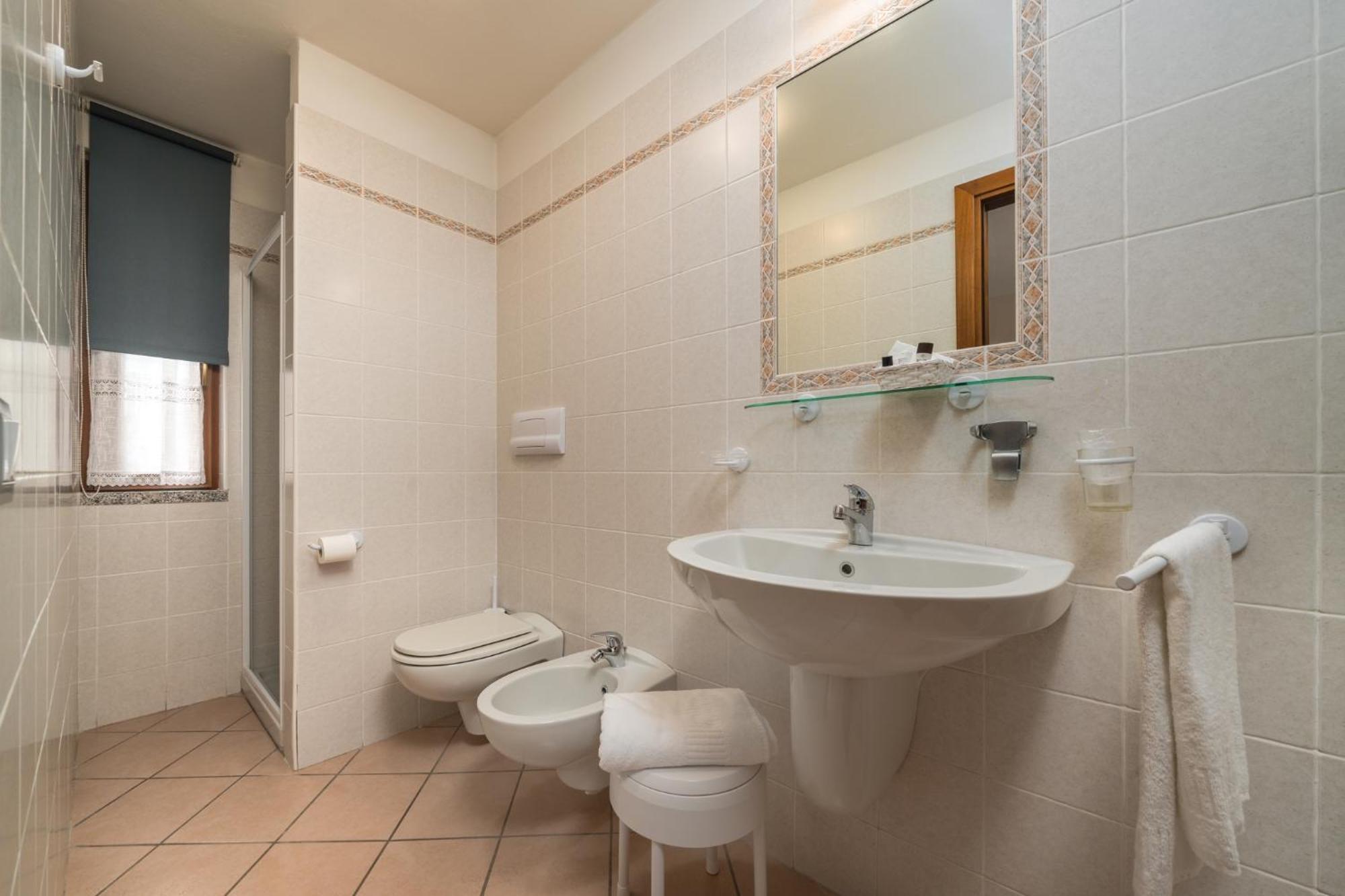 Hotel Oasi Verde Bienno Экстерьер фото