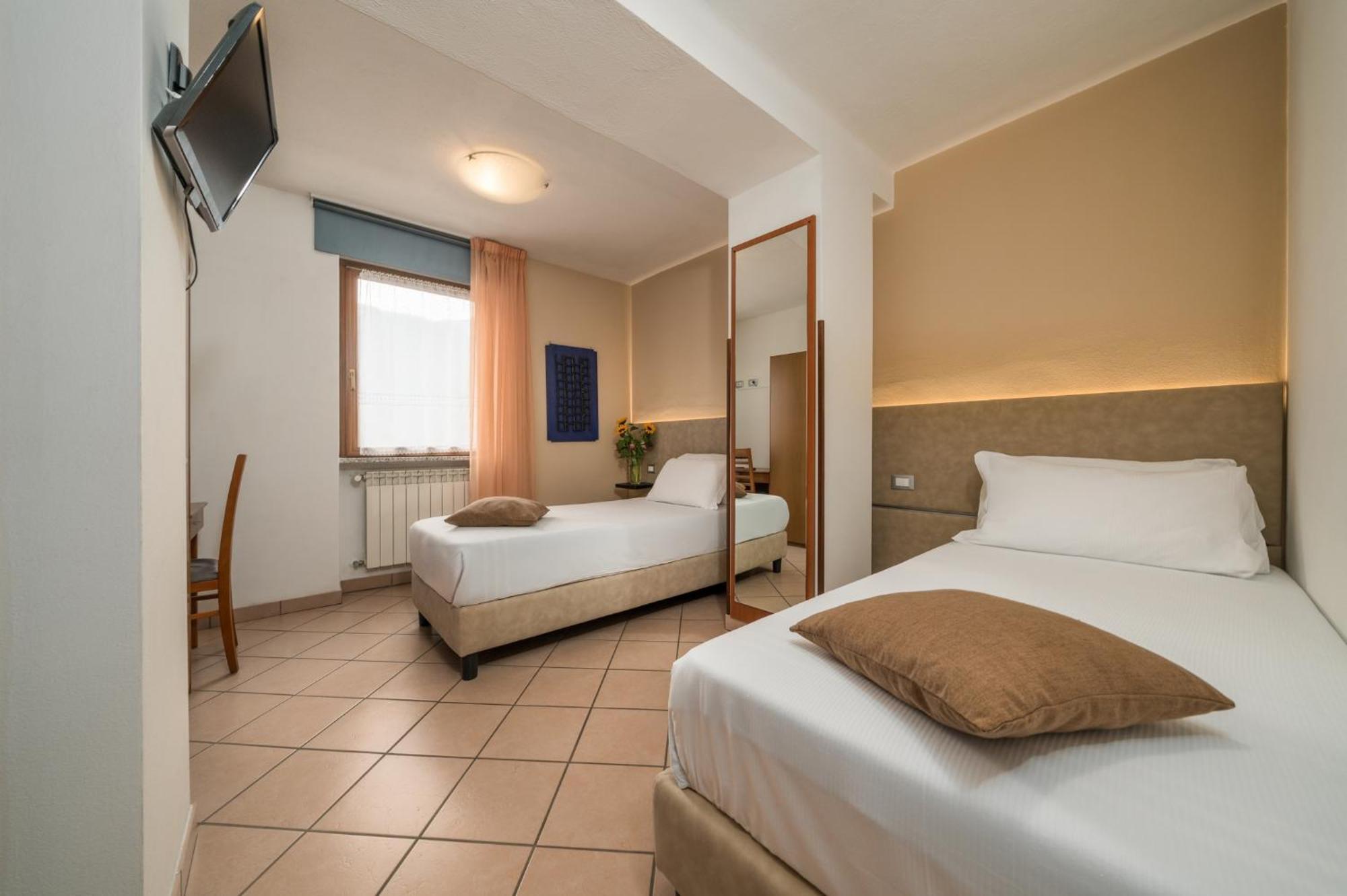 Hotel Oasi Verde Bienno Экстерьер фото